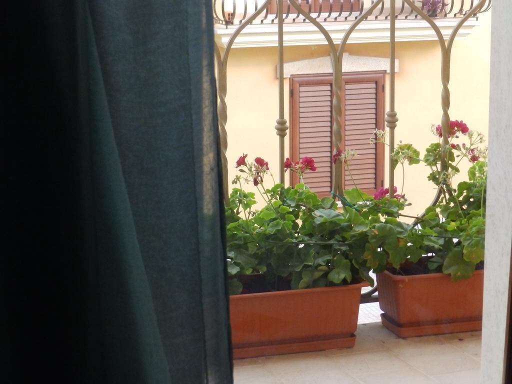 Ploaghe Sa Chessa B&B מראה חיצוני תמונה